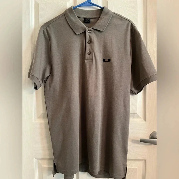Oakley Gray Mens Polo Top size S/P - Picture 2 of 7